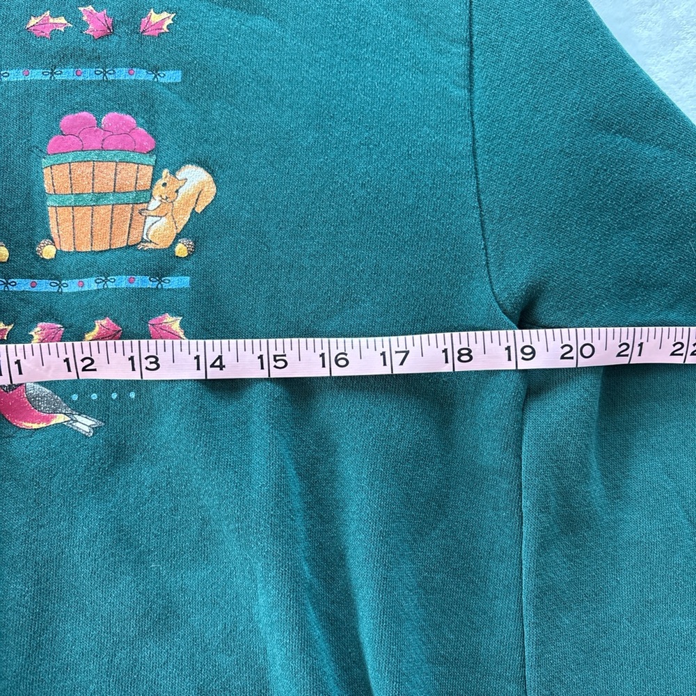 Vintage Gopher Sport Medium Green Squirrel Apple Turtleneck Pullover Sweater - Picture 7 of 8